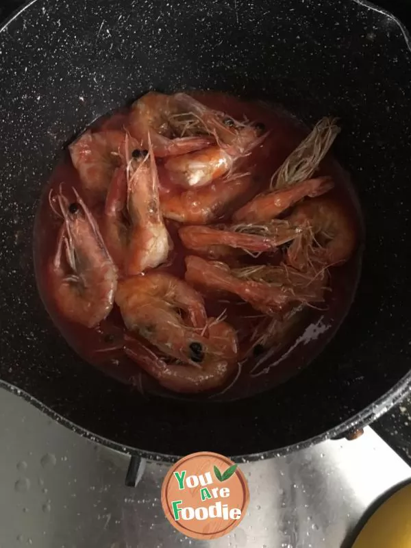 Shrimp with tomato sauce