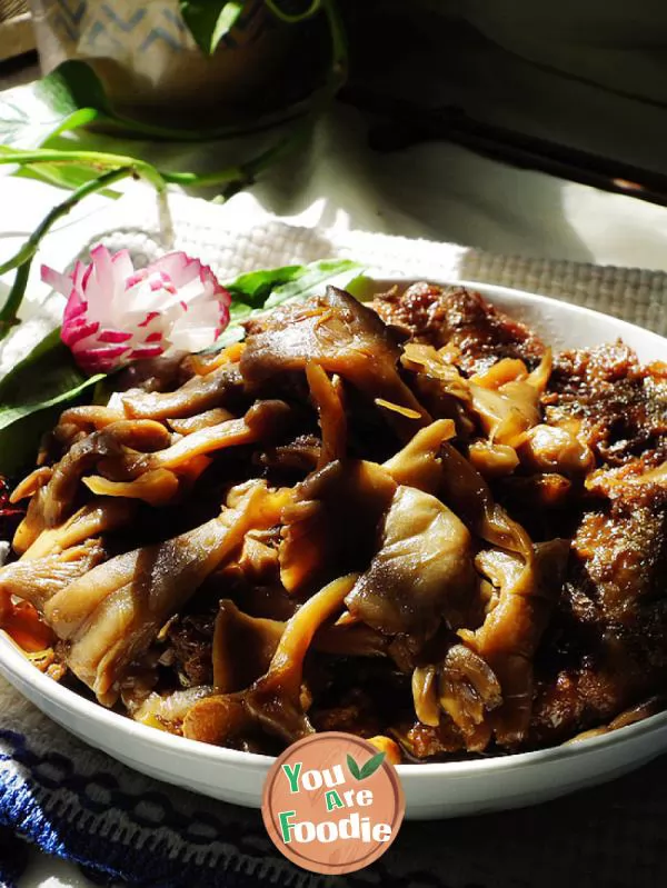 Stewed hairtail with fresh mushrooms