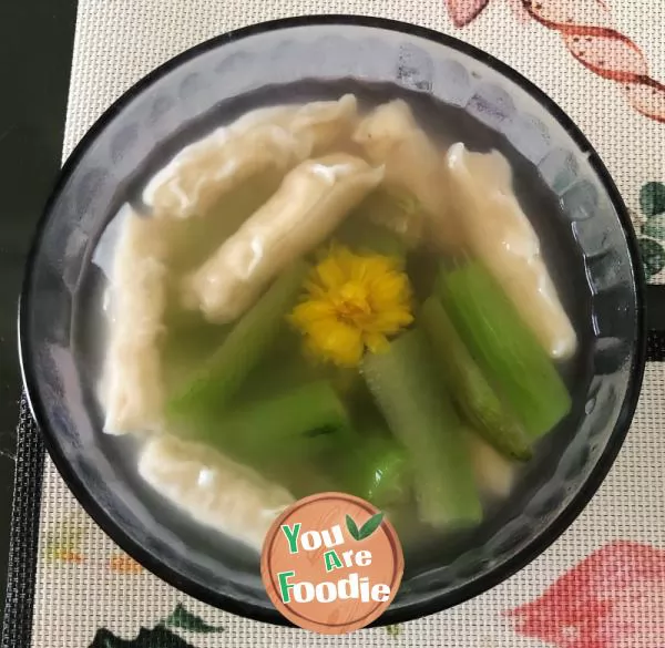 Chrysanthemum-towel-gourd-shrimp-dumpling-soup