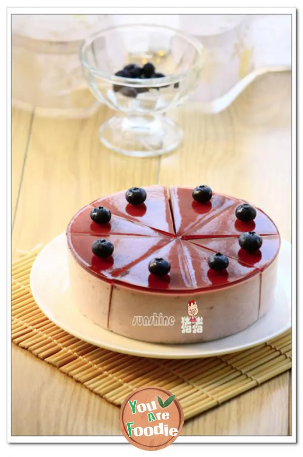 Hot-weather-makes-us-fall-in-love-with-mousse-----------blueberry-Mousse-Cake