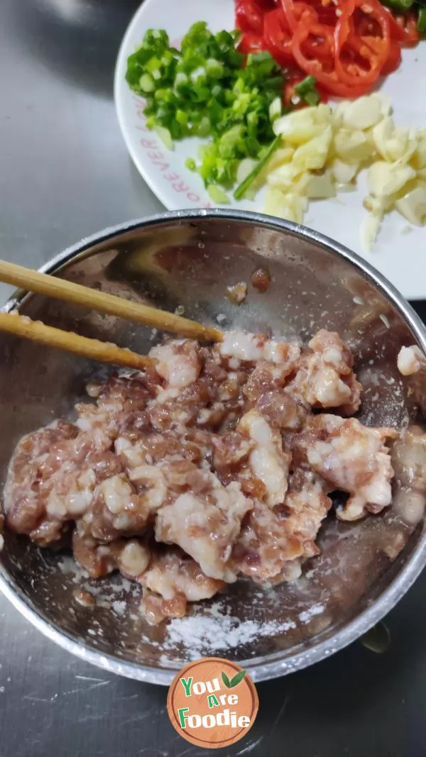 Sauteed Vermicelli with Spicy Minced Pork