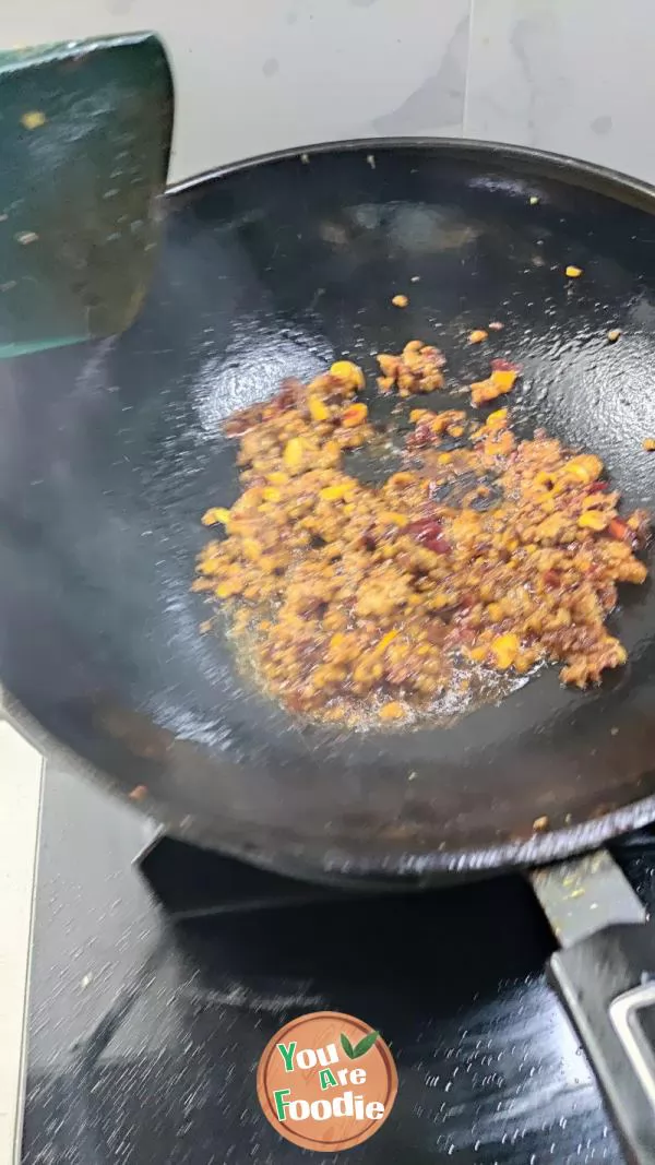 Sauteed Vermicelli with Spicy Minced Pork