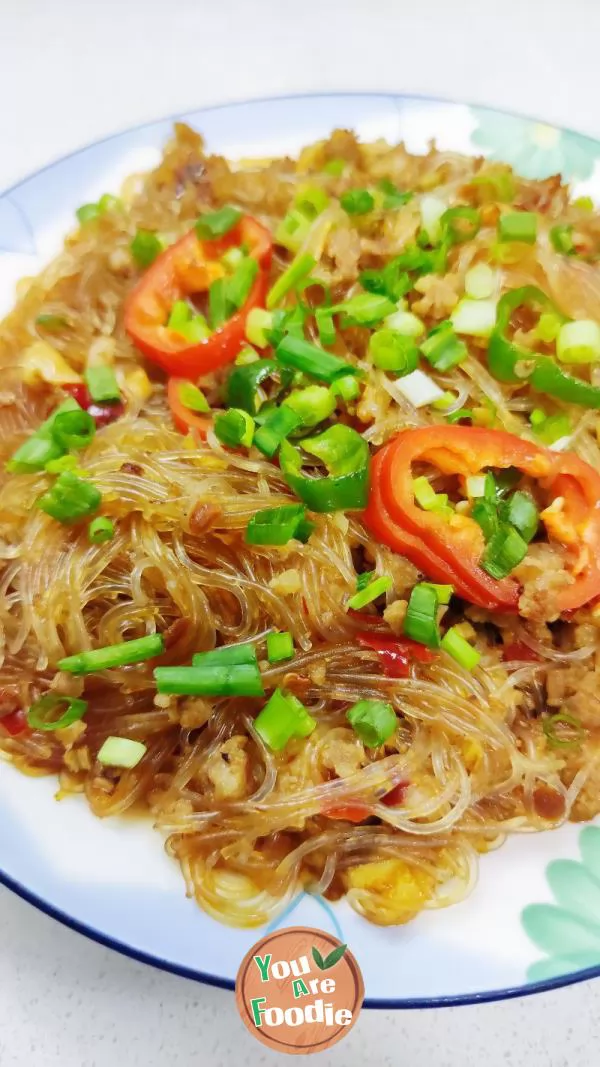 Sauteed Vermicelli with Spicy Minced Pork