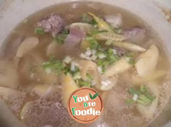 Salted meat and bamboo shoots soup