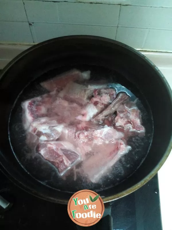 Stewed spareribs with Chinese yam