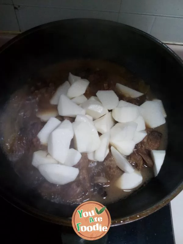 Stewed spareribs with Chinese yam