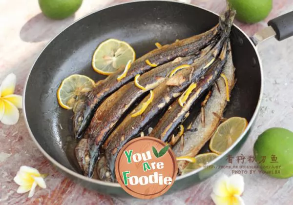 Saury-with-lemon---the-way-to-tease-your-stomach-buds