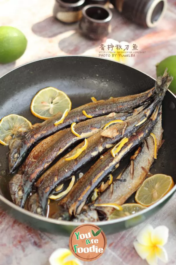 Saury with lemon - the way to tease your stomach buds