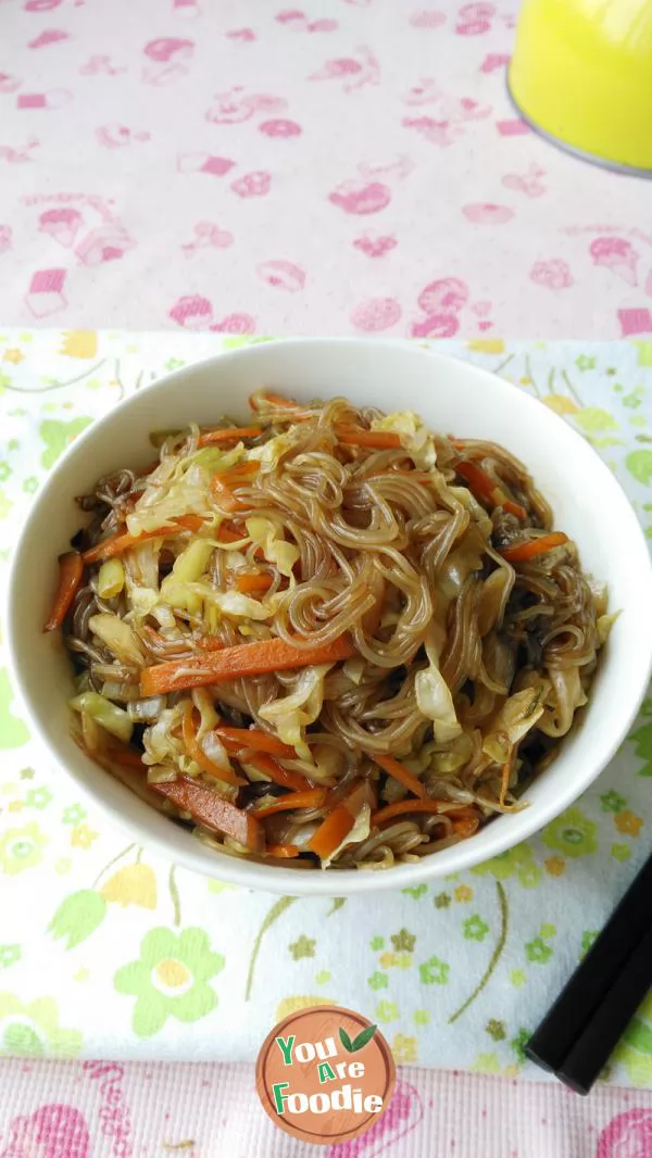 Stir-fried-vermicelli-with-cabbage