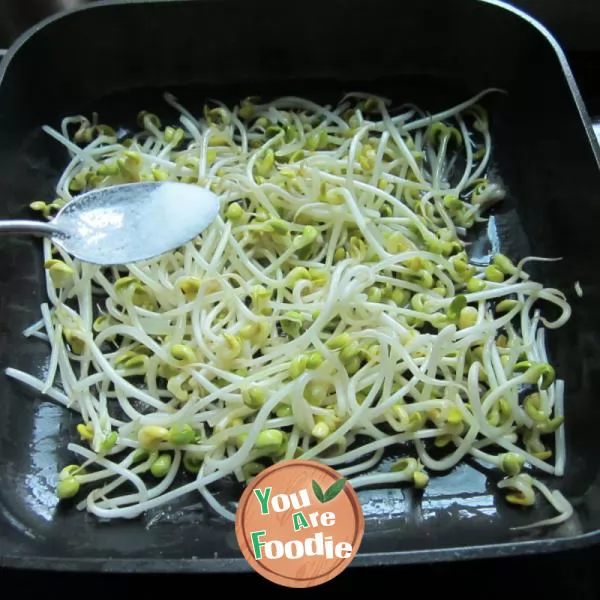 Bean sprouts