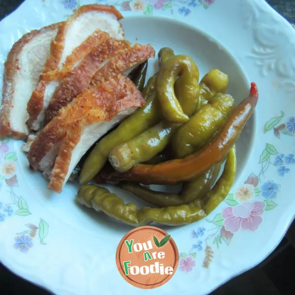 Braised Dongpo pork with sour pepper