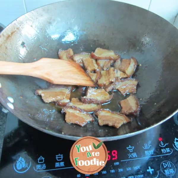 Braised Dongpo pork with sour pepper