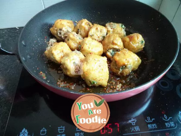 Fried pork and bean curd stuffed with vermicelli