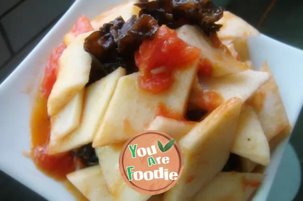 Fried yam with tomato and agaric