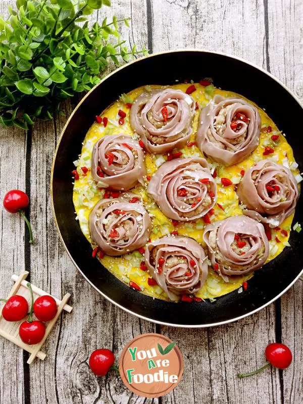 Fried-dumplings-with-purple-potato,-rose-and-egg