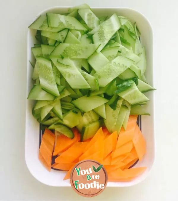 Fried egg with cucumber