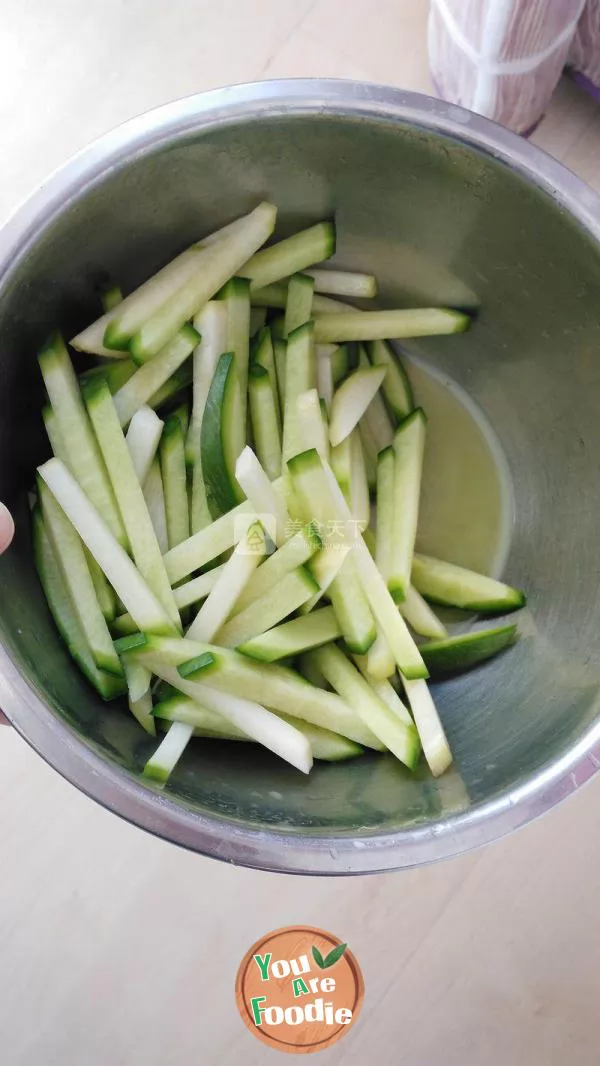 Pickled instant dried radish