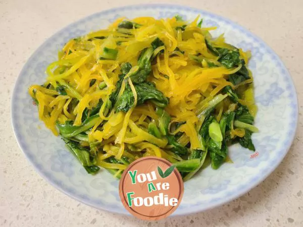 Stir fried lettuce with shredded pumpkin