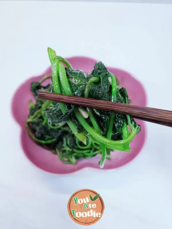 Stir fried sweet potato seedling