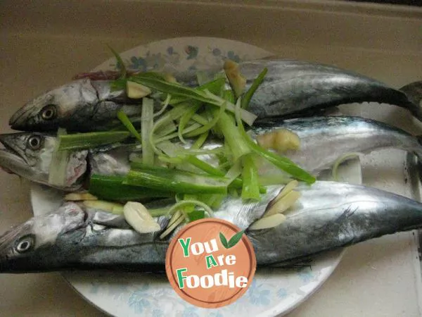 Steamed Fresh fish -- steamed Spanish mackerel