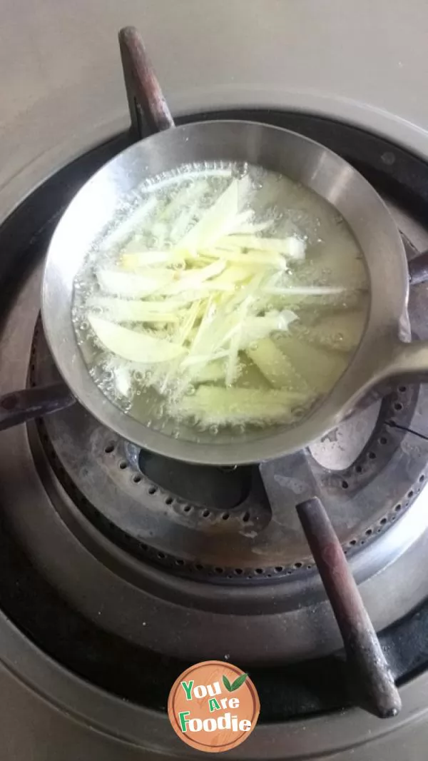 Steamed Fresh fish -- steamed Spanish mackerel