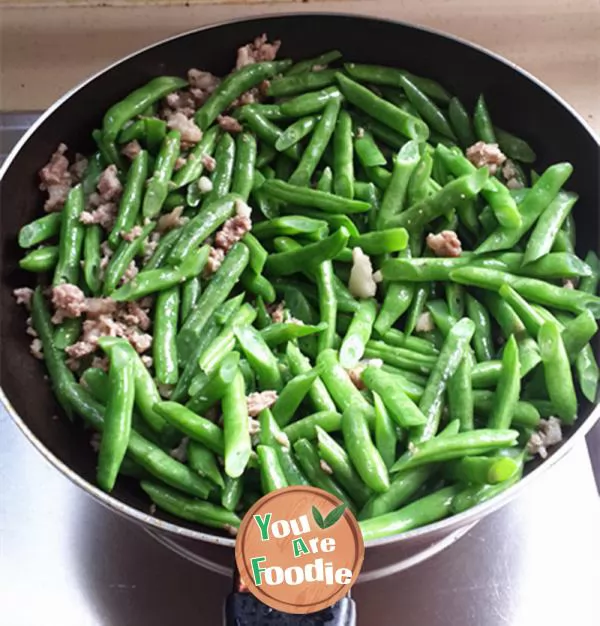 Simple dry fried string beans