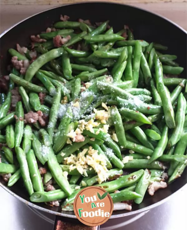 Simple dry fried string beans