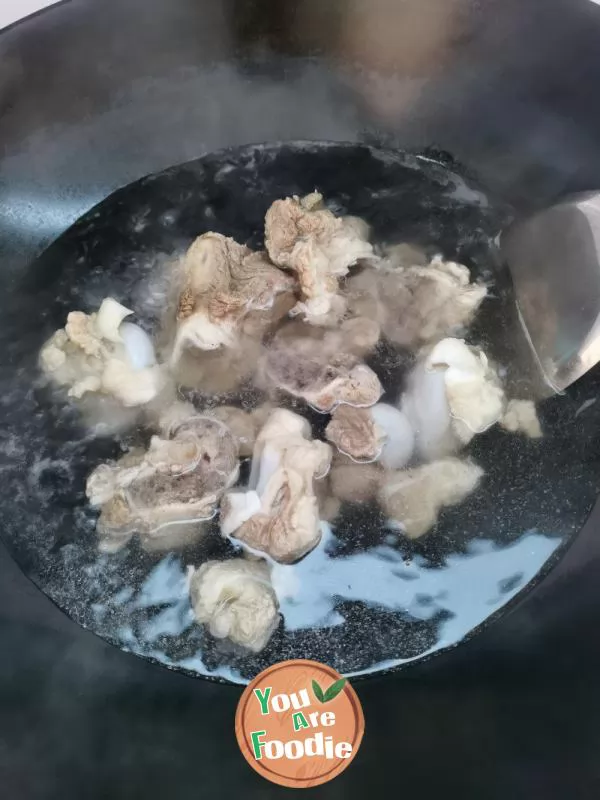 Lotus Root Corn Barrel Bone Soup