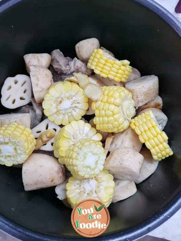 Lotus Root Corn Barrel Bone Soup