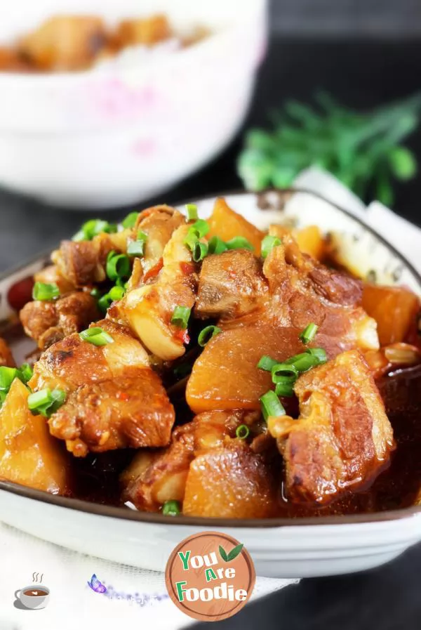 Braised spareribs with radish