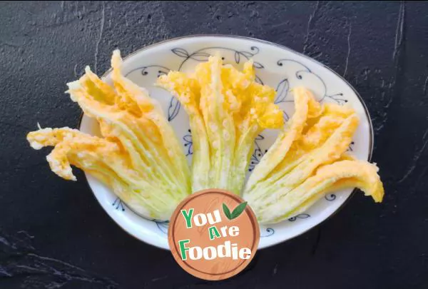 Pumpkin flower tempura