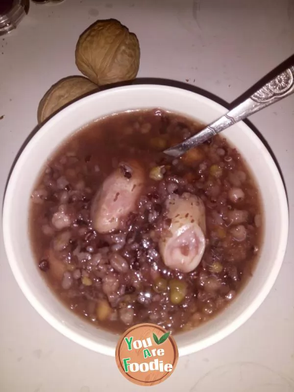 Congee with Nuts and Dried Fruits