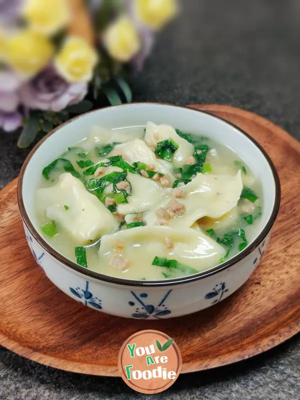 Bitter-wheat-vegetables-boiled-with-flour-and-rice-cakes