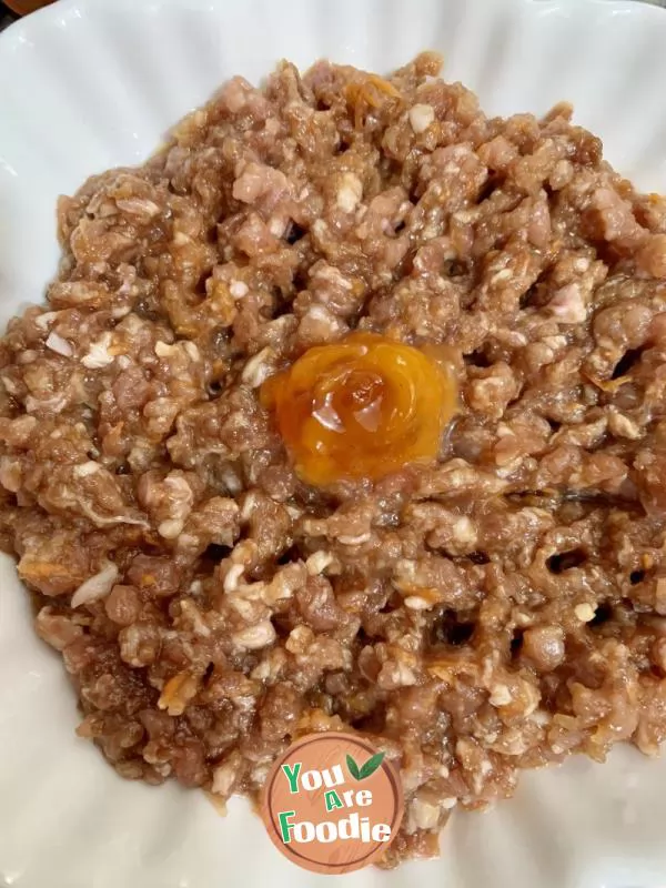 Steamed Pork Cake with Salted Egg and Pear Juice