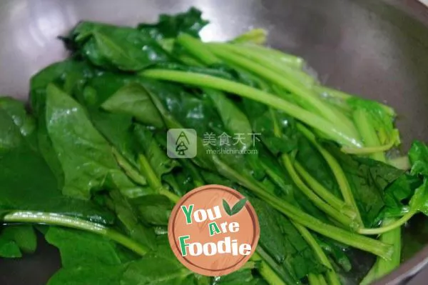 Spinach with sesame paste