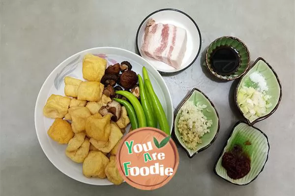 Fried Tofu with streaky pork