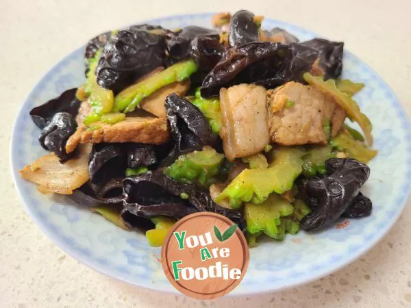 Fried Pork Slices with Balsam Pear and Black Fungus