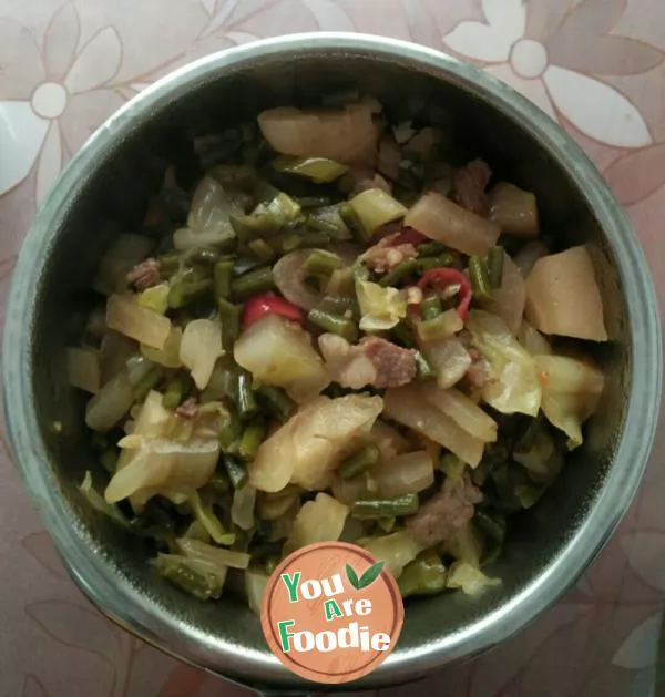 Stir fried minced meat with pickles