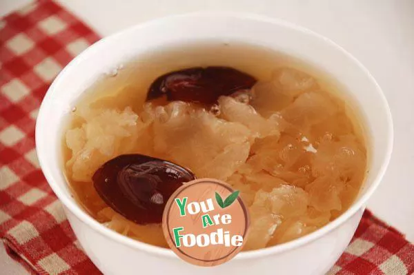 [autumn-health-preservation-chapter]---Tremella-red-jujube-tea-(nourishing-yin-and-lungs)