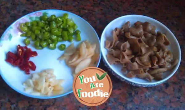 Fried pork intestines with soy sauce