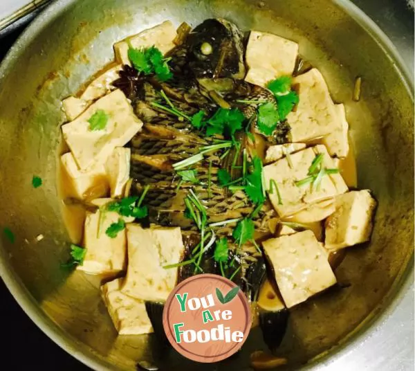 Stewed tofu with tilapia