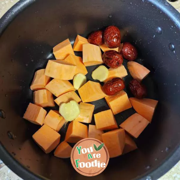 Sweet Potato Soup with Glutinous Rice Balls