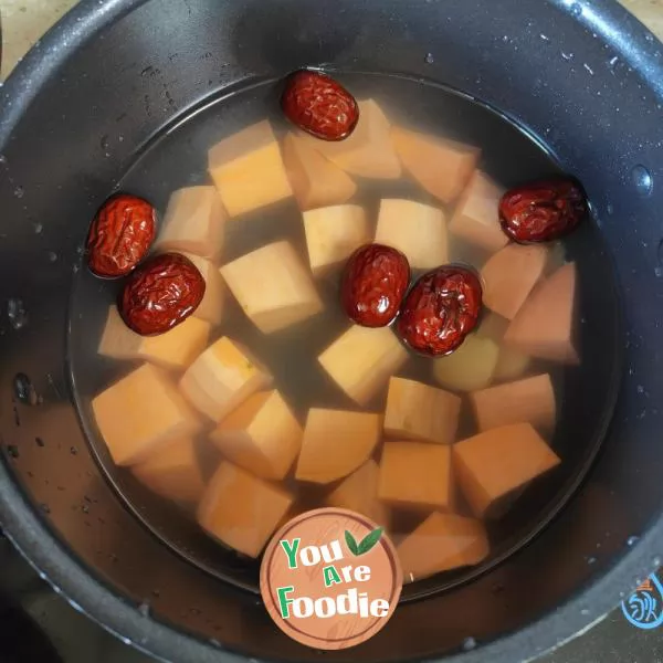 Sweet Potato Soup with Glutinous Rice Balls