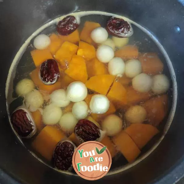 Sweet Potato Soup with Glutinous Rice Balls