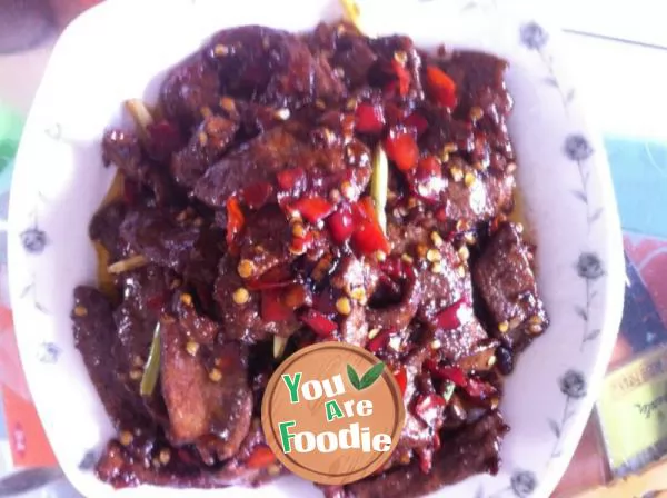 Spicy and sour pork liver