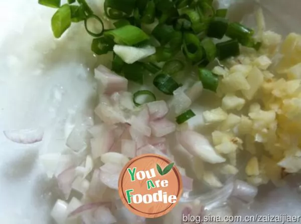 Steamed meat cake with salted eggs and winter vegetables