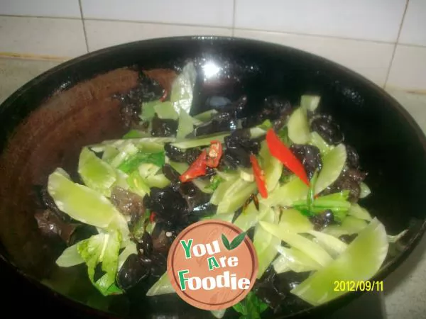 Health food -- braised lettuce with agaric
