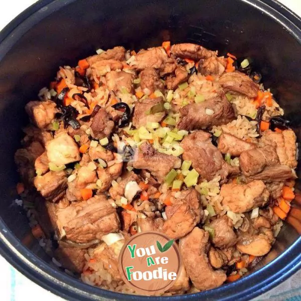 Rice with spare ribs in rice cooker