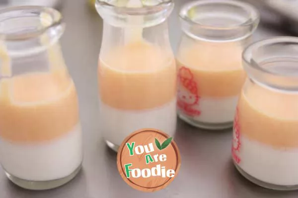 Papaya coconut milk jelly - in hot summer, bring this delicious ice to the table