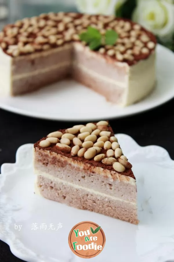 Delicious new combination - pine nut cocoa Mousse